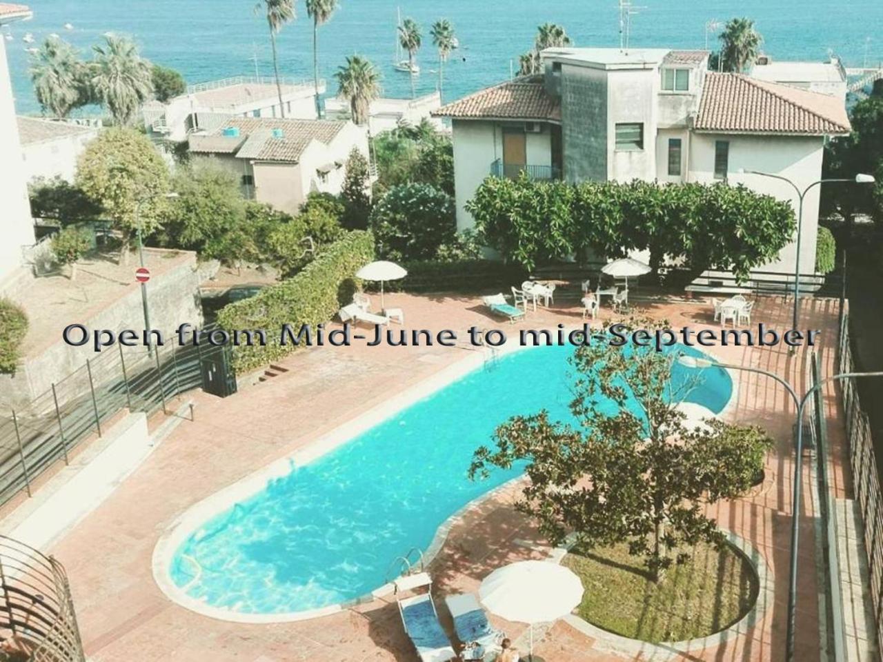 Casa Mirtilla Aci Trezza Luaran gambar